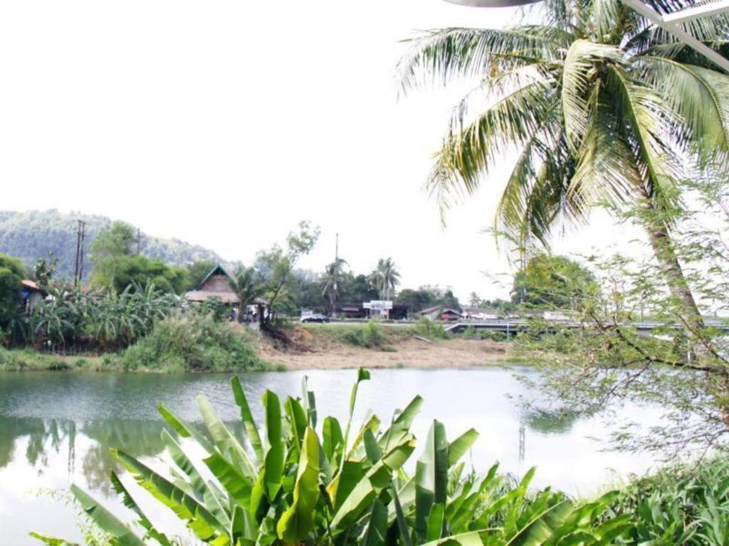 Rommai Rimnaam Resort Ranong Exterior foto