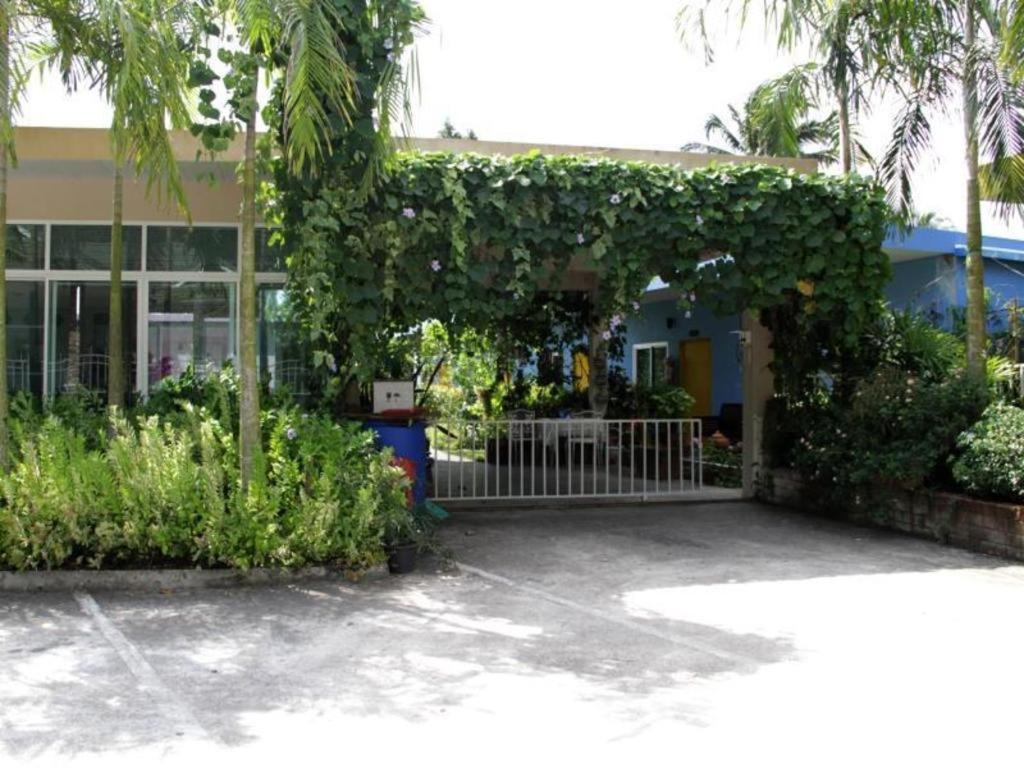 Rommai Rimnaam Resort Ranong Exterior foto