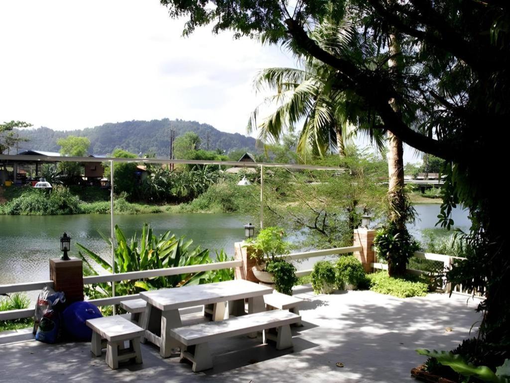 Rommai Rimnaam Resort Ranong Exterior foto