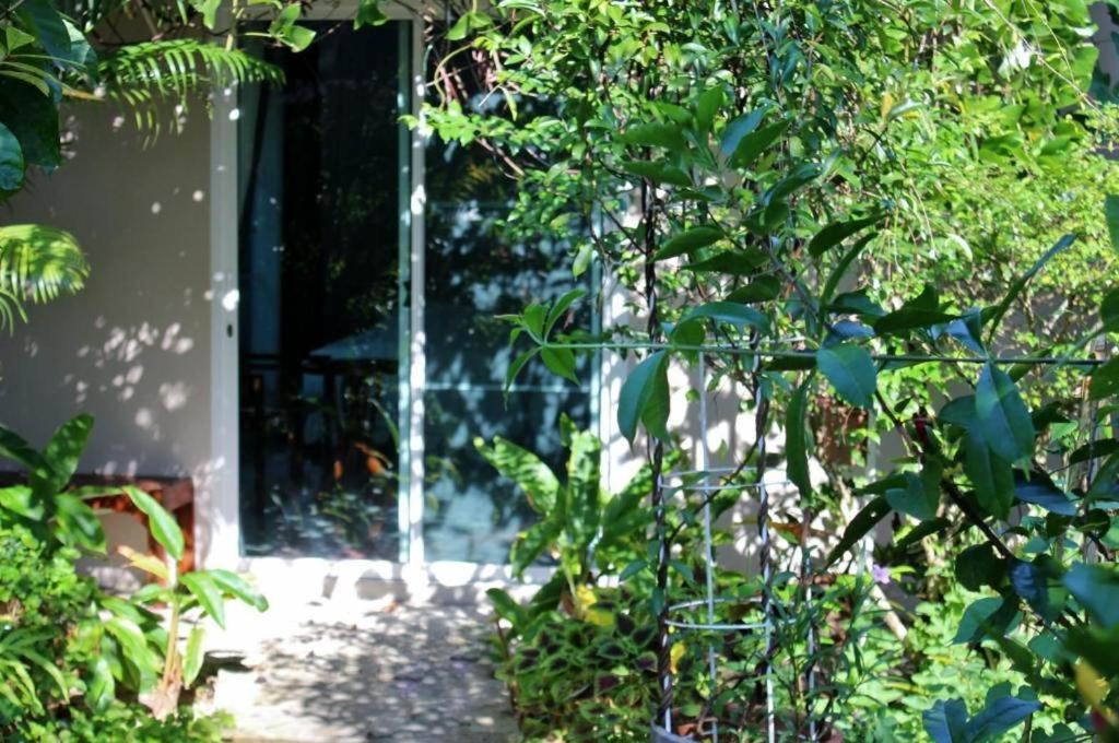 Rommai Rimnaam Resort Ranong Exterior foto